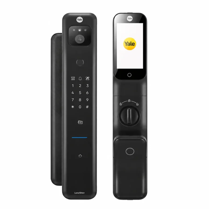 Cài đặt khóa Yale Luna Elite: Đổi mã, thêm vân tay 2 Khóa Yale Luna Elite+ với mặt ngoài bên trái và mặt trong có màn hình bên phải