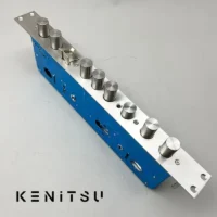 Ruột khóa vân tay nhiều chốt Kenitsu nhìn từ cạnh nẹp.