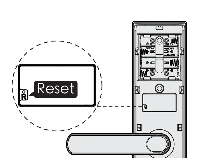 Cài đặt khóa Kaadas M7-W: Vân tay, mật khẩu và app 6 Hình phóng to nút Reset ký hiệu R trên mặt khóa phía trong của Kaadas M7-W